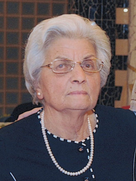 Anna  Perrone