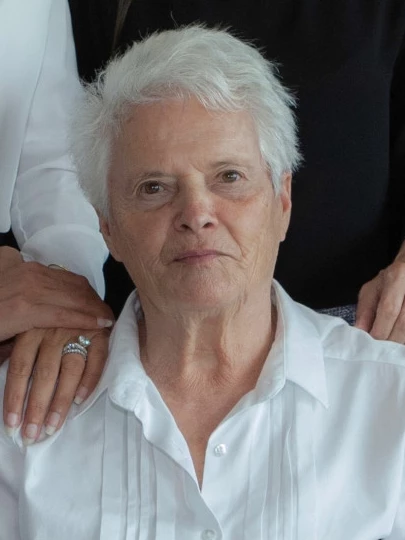 Alvina Valent