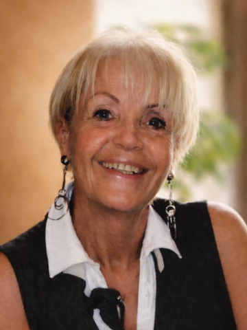 Lucia  Ravazzoni