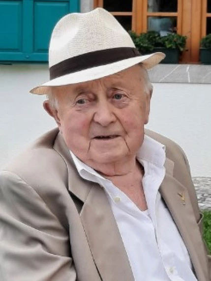 Ezio  Agarinis