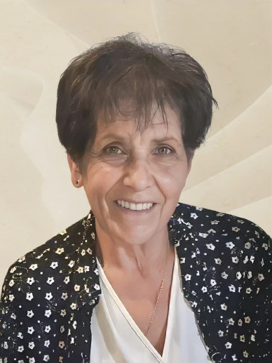Paola Aliscioni In Pettinari