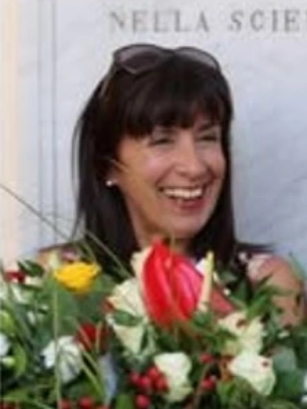 Anna Maria  Spano In Tansu