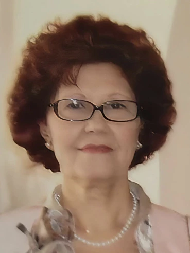 Anna  Tatti