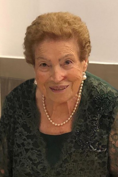 Angela Tragni