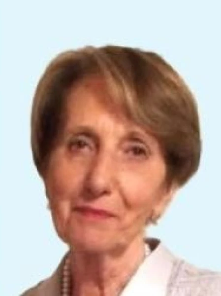  Francesca  Petris Salon