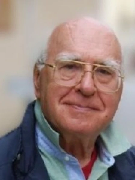  Renzo  Mattioni