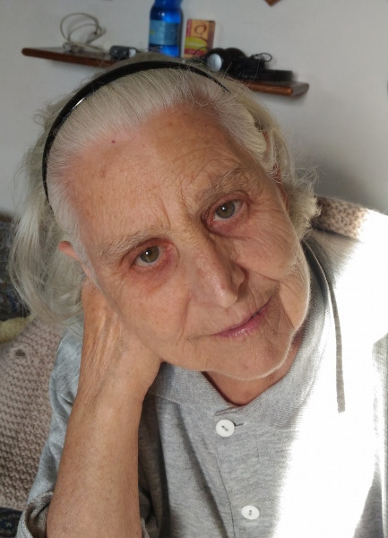 Leonia Loru