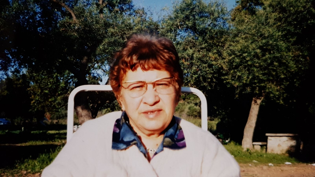 Angela Frau